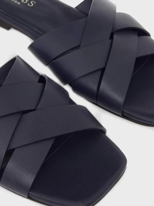 Hot Hobbs Annie Flat Sandal Navy