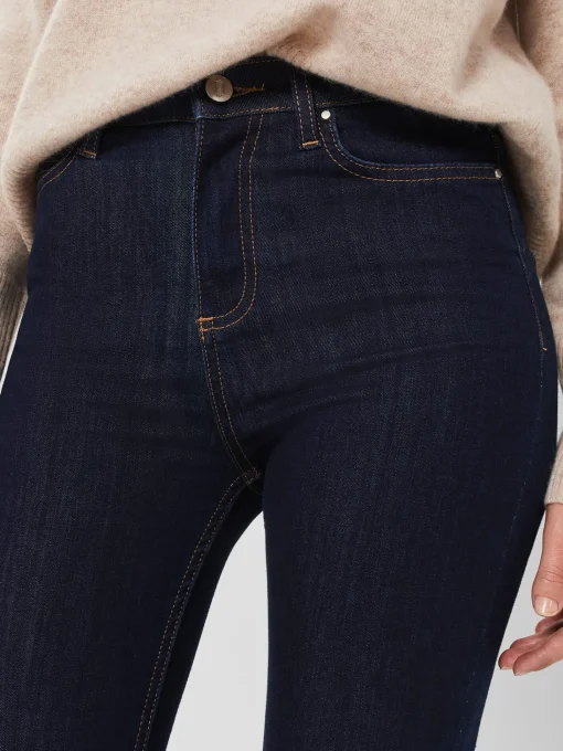 Store Hobbs Gia Sculpting Jean Indigo